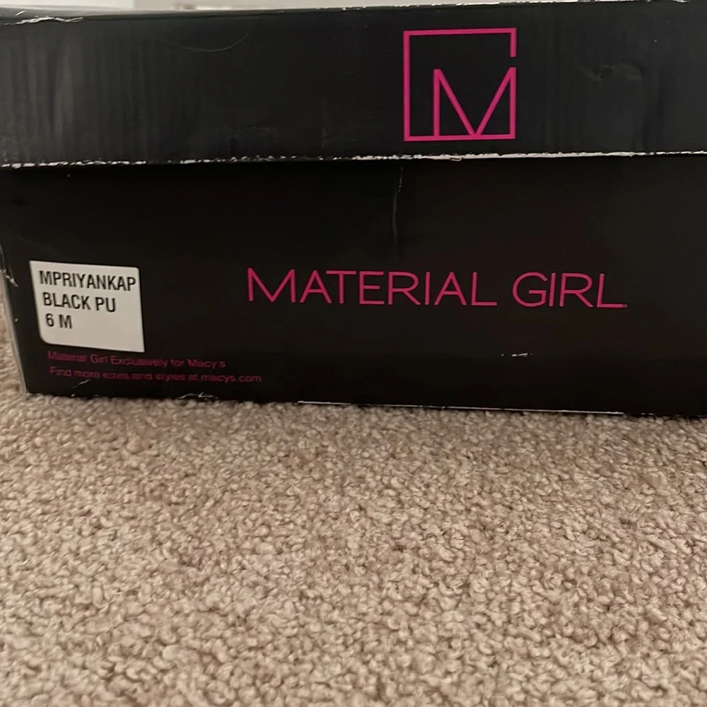 Over the Knee black boots - Picture 6 of 7